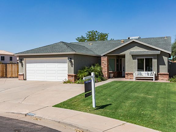 2nd image of 4944 E Greenway Cir