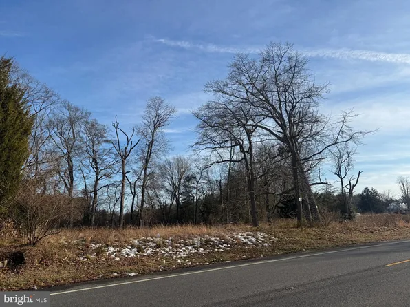 565 Buck Rd, Glassboro, NJ 08028