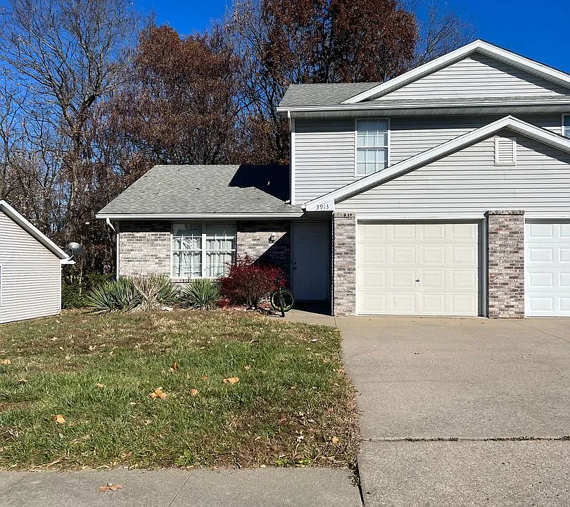 3913-3915 Olympic Ct