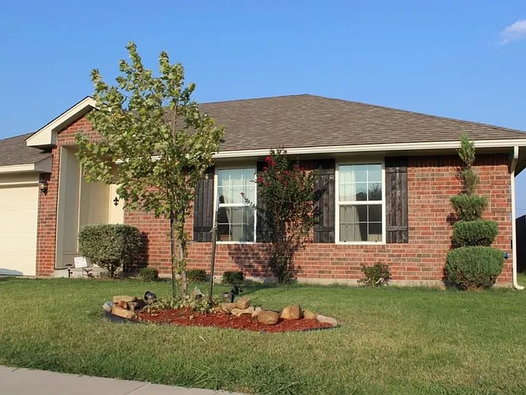 21206 River Lark Ln — Photo 1