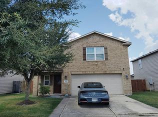 8135 Hall Lake Dr, Houston, TX 77075