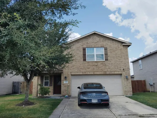 8135 Hall Lake Dr, Houston, TX 77075