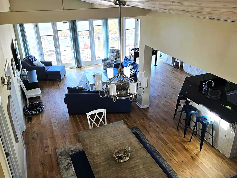 8034 Riverview Rd — Photo 4
