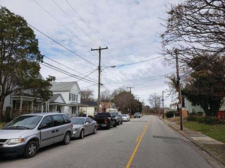 2nd image of 416 Pine Ave