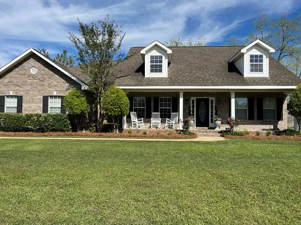 504 Eton Dr, Dothan, AL 36305