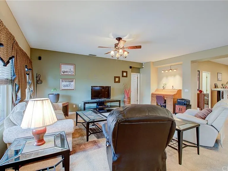 1411 Esplanade Dr — Photo 21