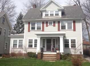 2933 Coleridge Rd, Cleveland Heights, OH 44118