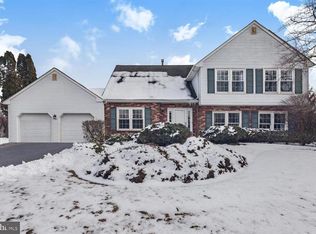 2 Colgate Cir, West Windsor, NJ 08550