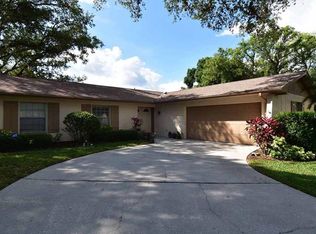 423 Green Arbor Dr, Brandon, FL 33511