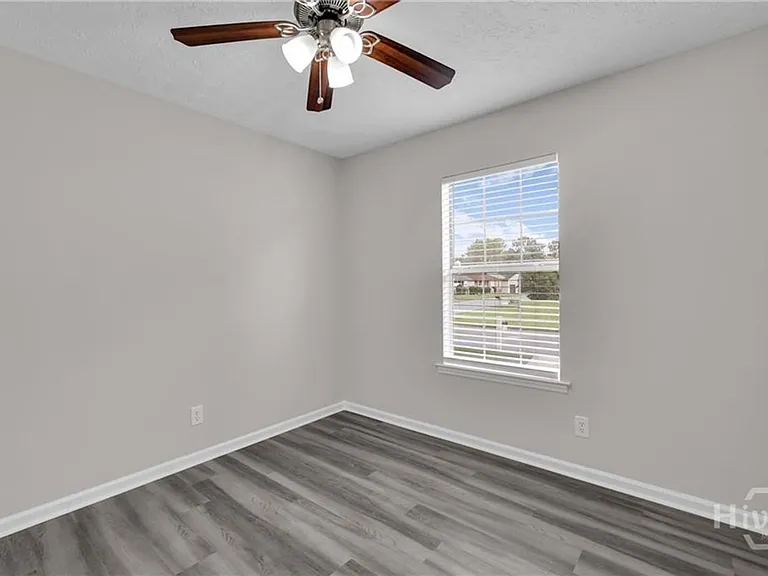 105 Crossover Ln — Photo 12