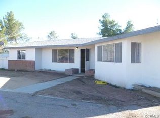 22039 E Flint Rd, Apple Valley, CA 92307