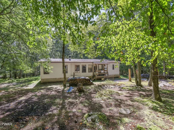 104 White Oak Dr, Shohola, PA 18458