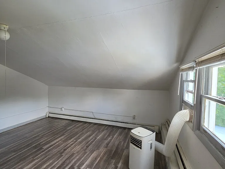 3 Olney Rd #4 — Photo 10