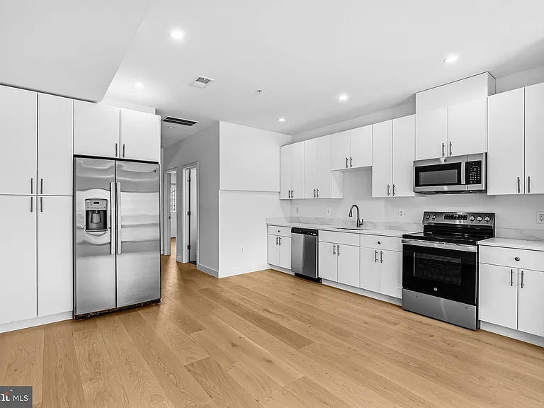 2534 Elvans Rd SE — Photo 14