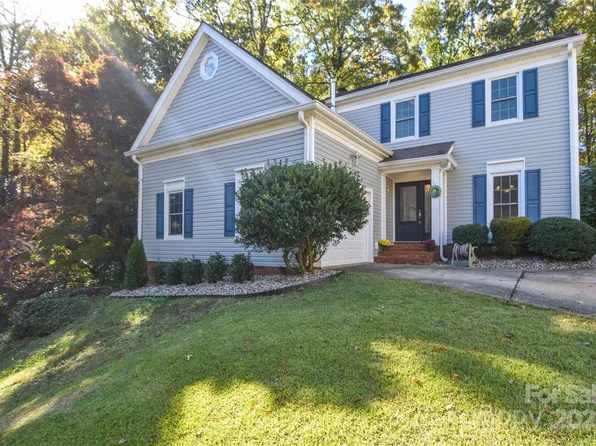 1227 Well Spring Dr, Charlotte, NC 28262