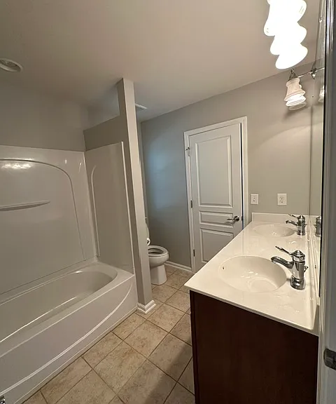 702 Unison Ct — Photo 4