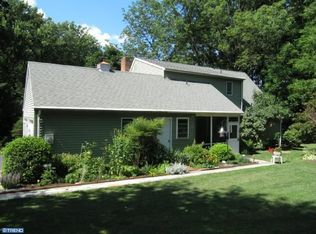 128 Huntzinger Rd, Wernersville, PA 19565