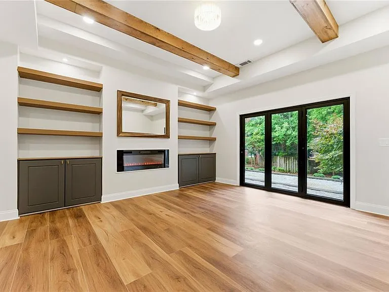 5398 Windsor Green Ct SE — Photo 32