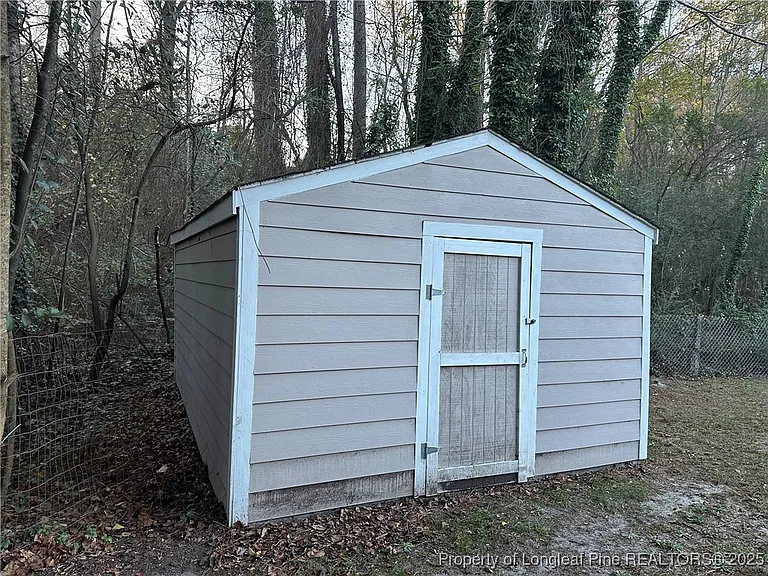 2524 Penny Dr — Photo 3