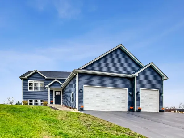 1240 Winged Foot DRIVE, Twin Lakes, WI 53181