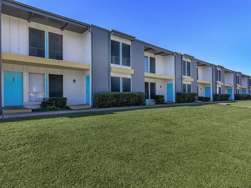 The Hayes Apartments - 4151 SW Loop 820 Fort Worth TX (13 units ...