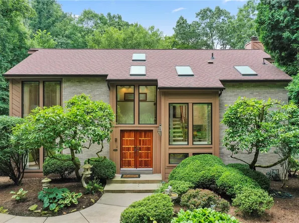 416 Fern Hollow Ln, Wexford, PA 15090