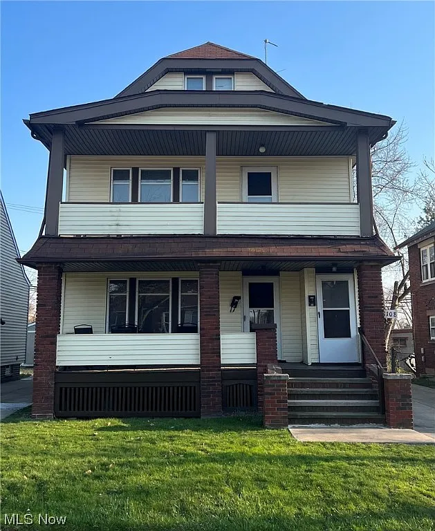 8108 Grand Division Ave photo 1
