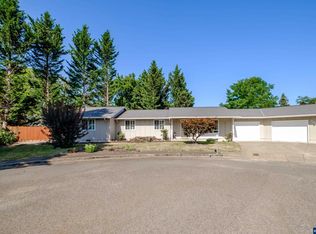 2250 Kalmia St, Sweet Home, OR 97386