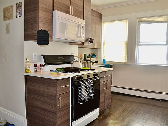 2nd image of 237 Highland Ave