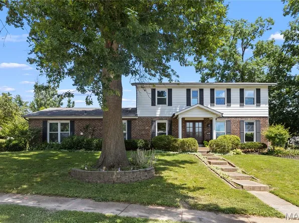 502 Lalor Dr, Ballwin, MO 63011