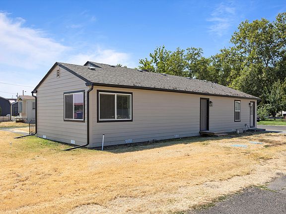 back of house - entry door into the kitchen