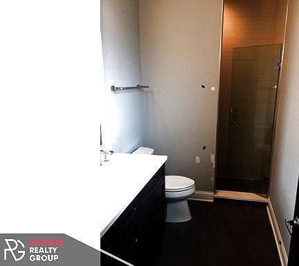 3rd image of 1241 W Oakdale Ave #3EMB