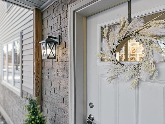 2nd image of 225 North Pine Street