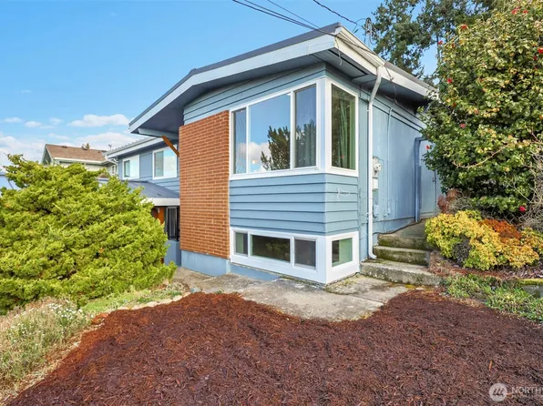 9220 10th Avenue SW, Seattle, WA 98106