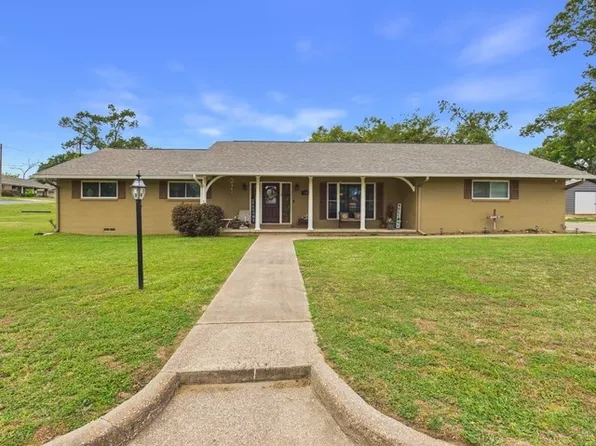 409 N Elm St, Frankston, TX 75763