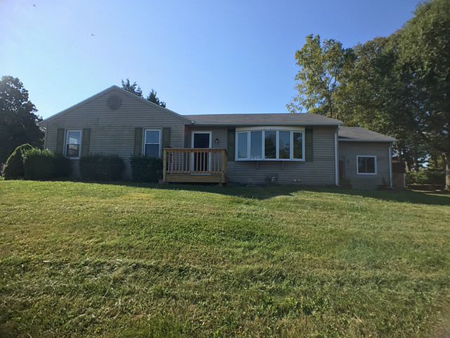 1st image of 190 Elaine Dr