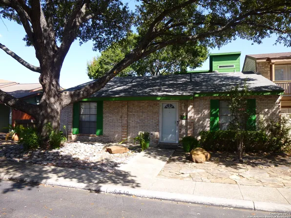 6518 HONEY HILL, San Antonio, TX 78229