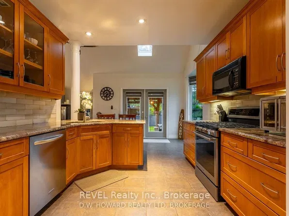 45 Westwood Dr, Pt Colborne, ON L3K 6B9