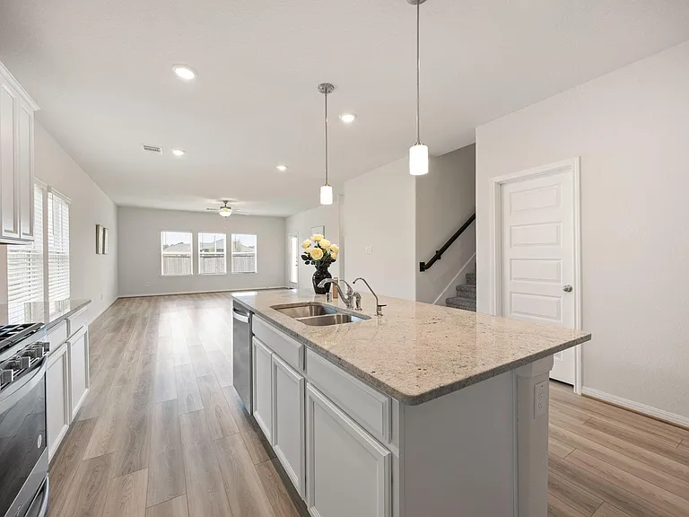 2226 Royal Ann Way — Photo 6