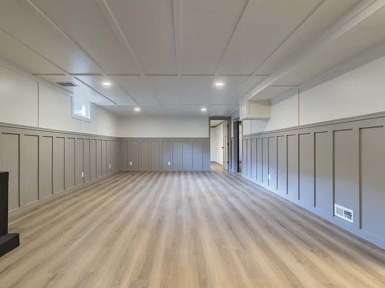 1328 Dakota St — Photo 16