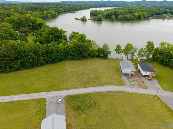 24 County Road 1057, Cedar Bluff, AL 35959