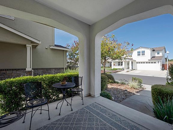 4th image of 1653 Wildflower Way