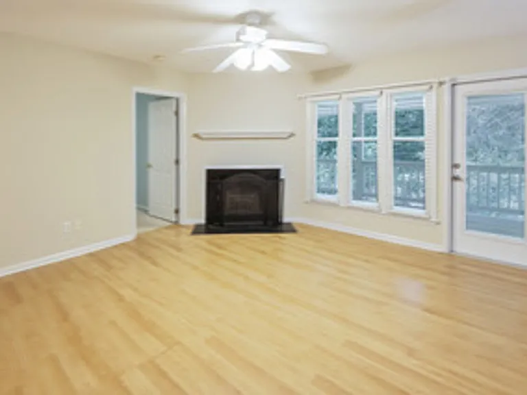 2831 Edridge Ct #202 — Photo 22