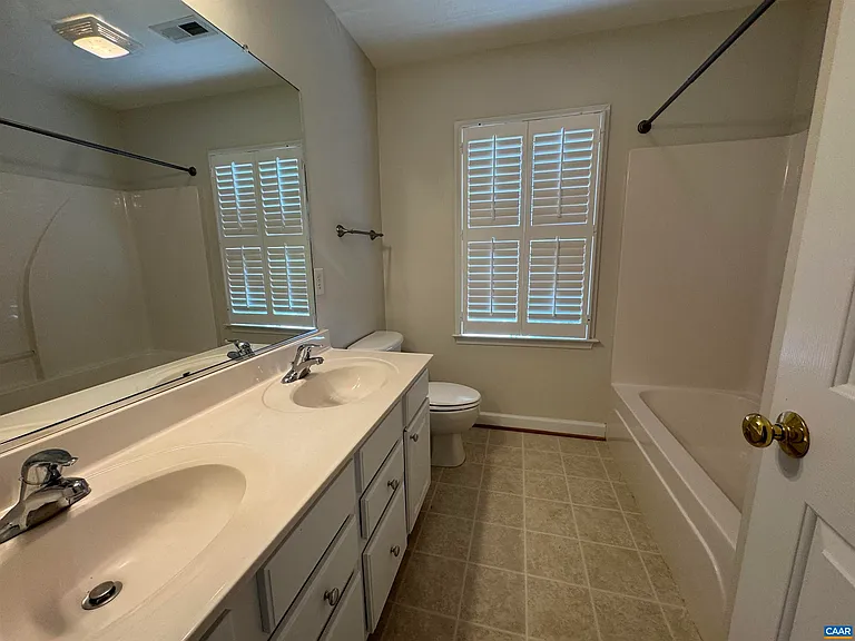 5426 Hill Top St — Photo 13