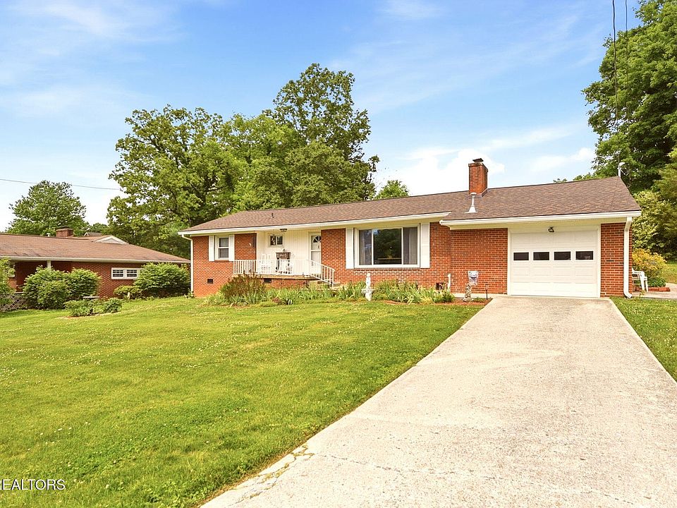 1st image of 311 Woodhaven Ln