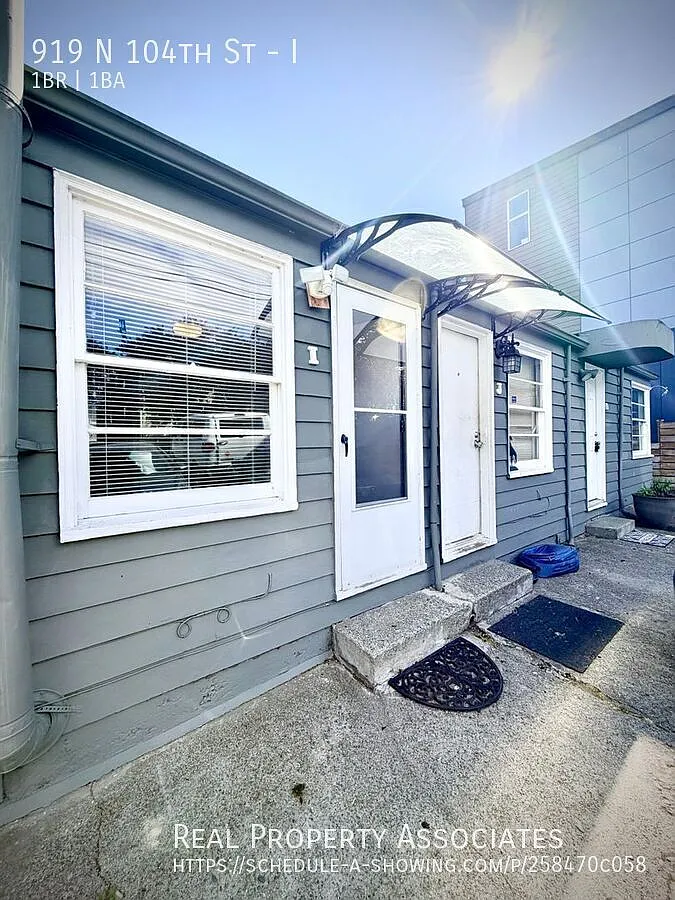 Welcome to the Four-Ten Apartments! — Photo 1