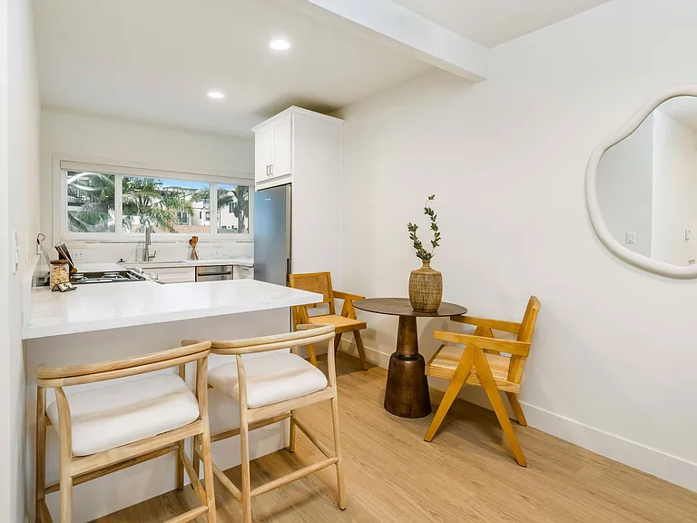 Sea Skiff Apartments Best Ocean View in Hermosa Beach — Photo 12