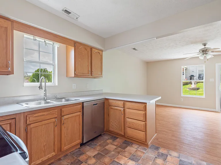 1021 Brittany Deanne Ln #0 — Photo 16