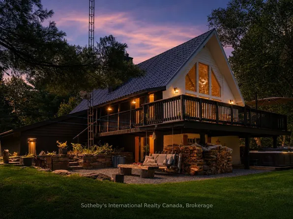 132 Douglas Dr, Bracebridge, ON P1L 1W9