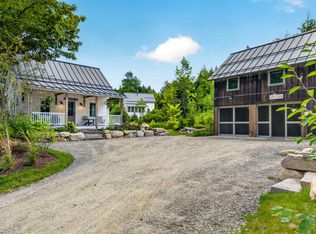 494-498 Goodaleville Rd, Jamaica, VT 05343
